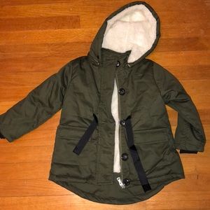 BRAND NEW Girls Green/Cream Fur Hoodie Jacket